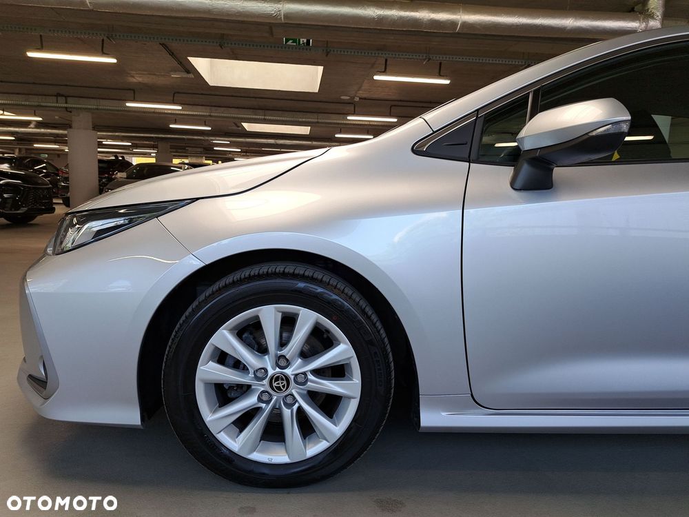 Toyota Corolla 1.8 Hybrid Comfort - 38