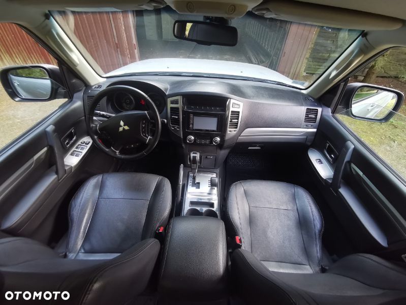 Mitsubishi Pajero 3.2 DID Instyle EU6 - 9