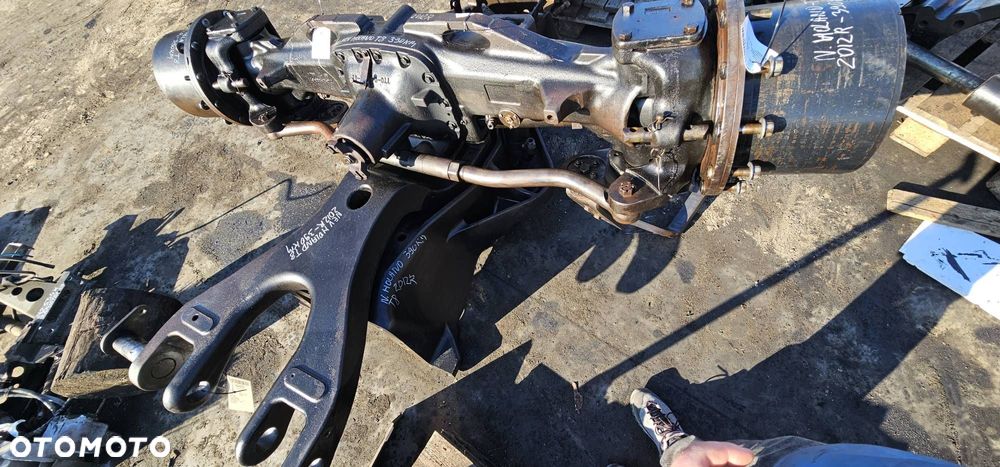 MOCOWANIE NEW HOLLAND T8.390 MOSTU - 1