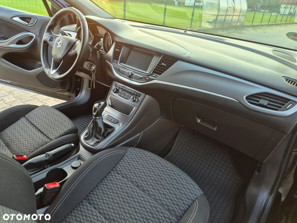 Opel Astra - 32