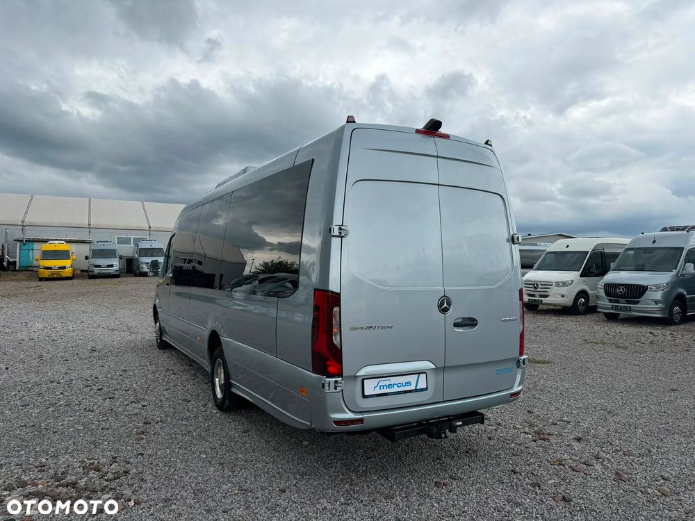 Mercedes-Benz Sprinter 519 - 8