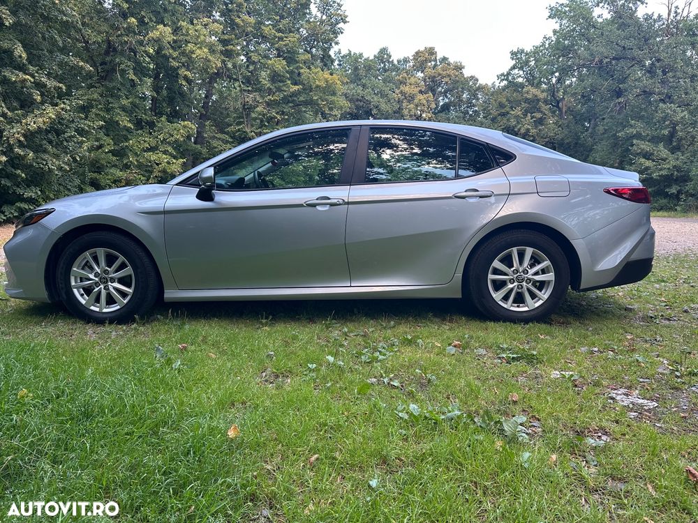 Toyota Camry - 19