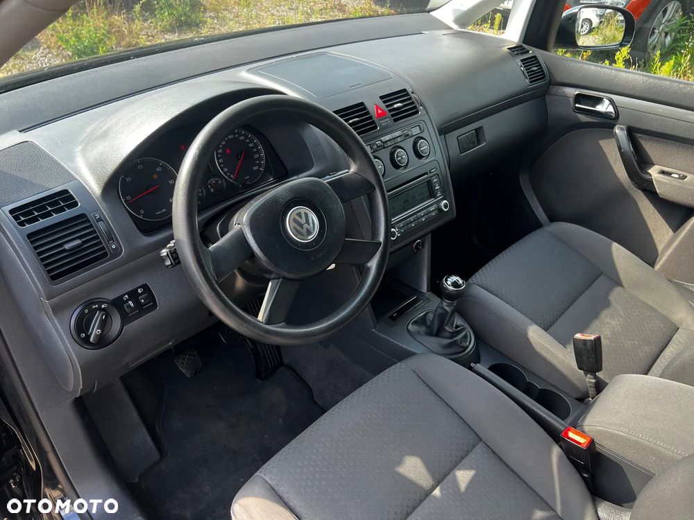 Volkswagen Touran 1.9 TDI Conceptline - 5