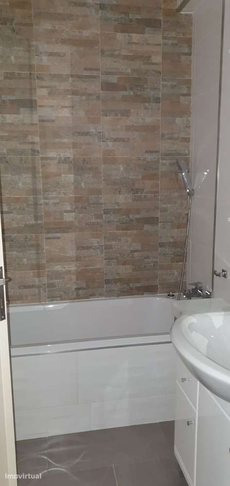 Apartamento T2 - Lomba - Grande imagem: 5/9