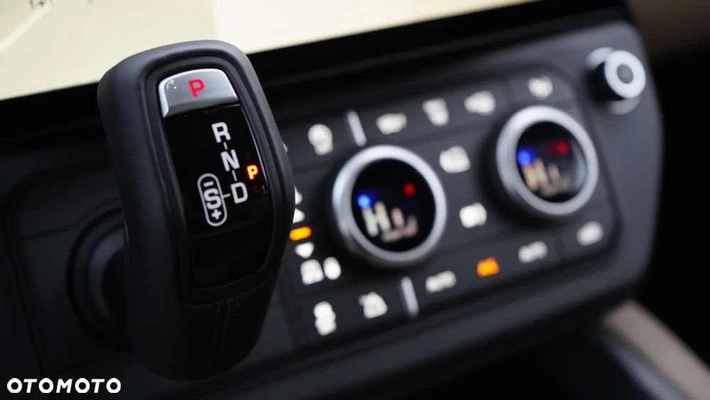 Land Rover Defender 3.0 D350 mHEV X-Dynamic HSE - 27