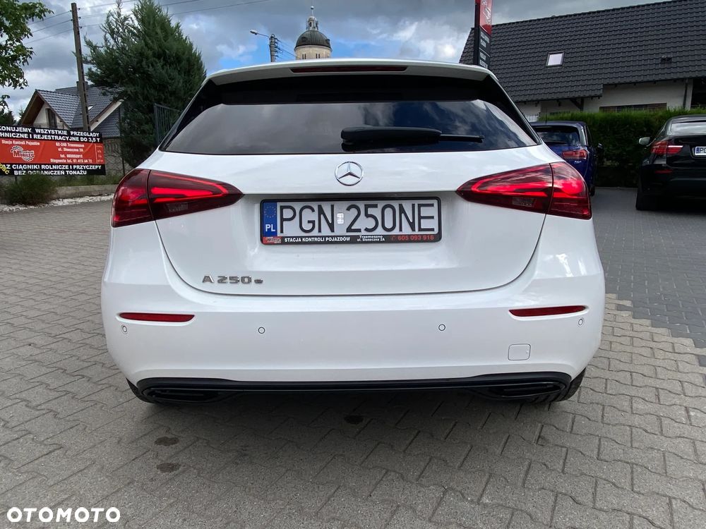 Mercedes-Benz Klasa A 250 e PHEV Progressive 8G-DCT - 8