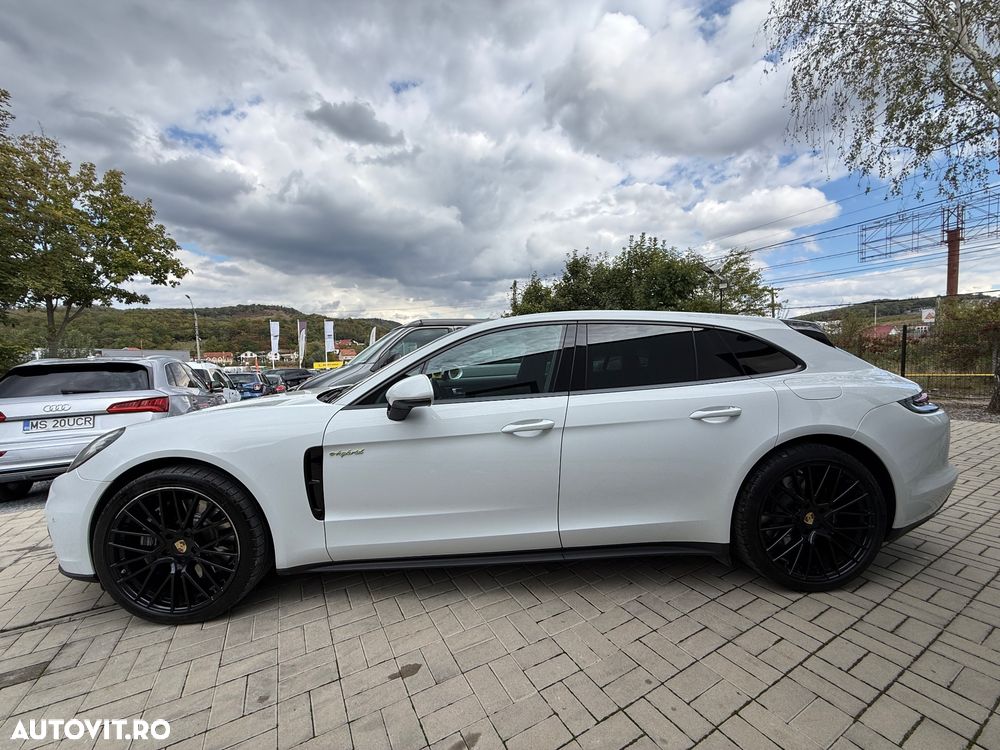 Porsche Panamera 4 - 12