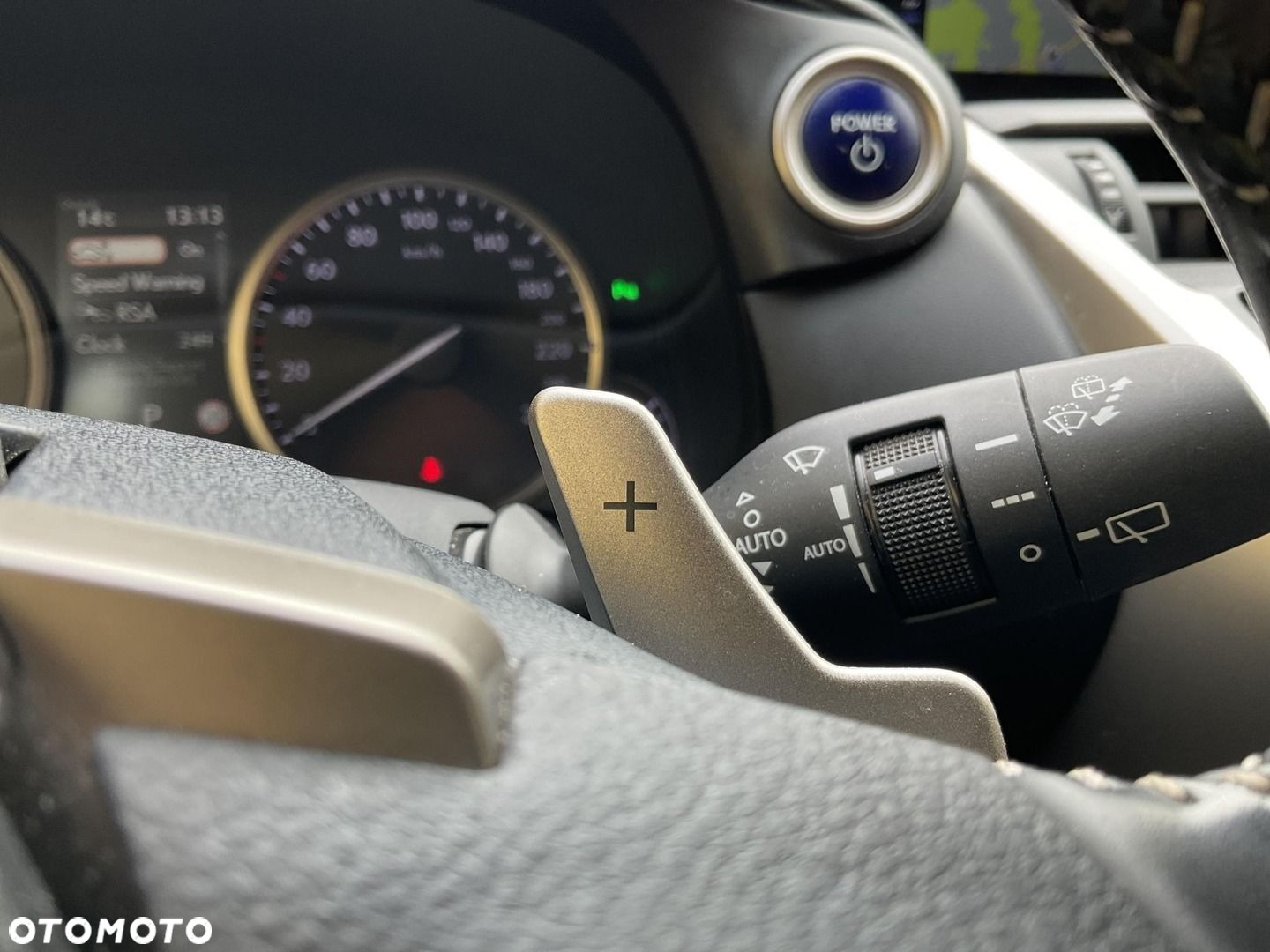Lexus NX 300h F Impression AWD - 24