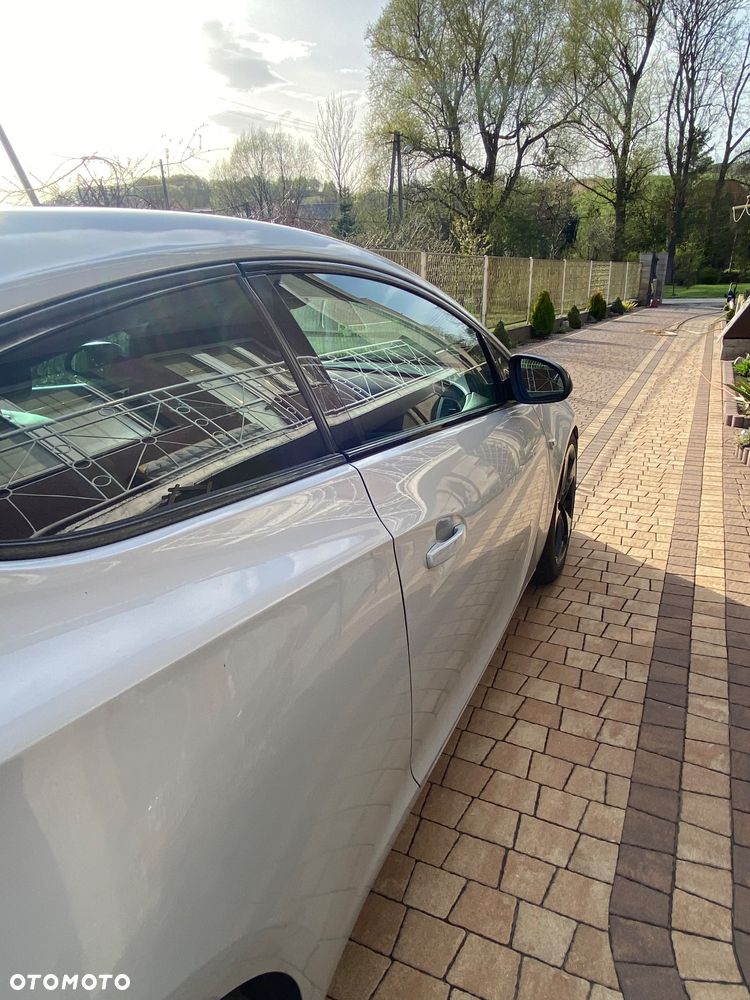 Opel Astra IV GTC 2.0 CDTI Sport S&S - 5