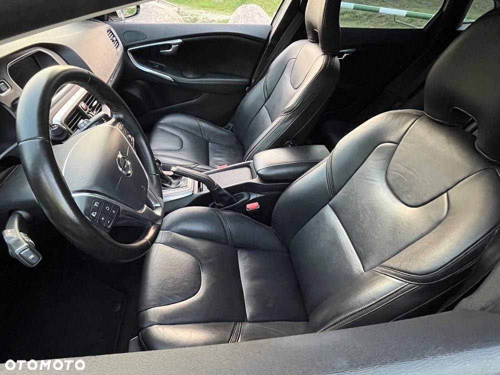 Volvo V40 T3 Drive-E Summum - 8