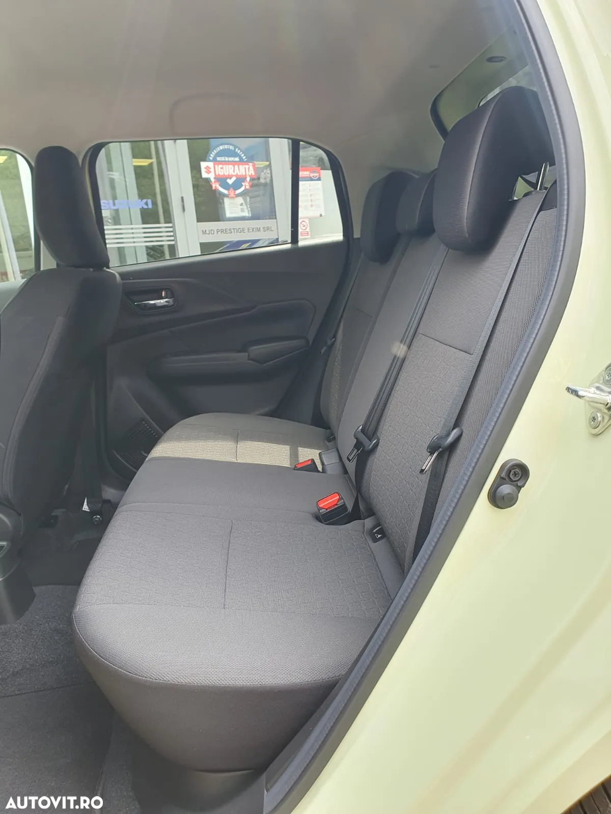 Suzuki Swift 1.2 Dualjet 12V MHEV Passion - 9
