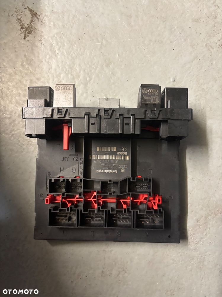 AUDI KOMFUL KOMFORTU 8P0907279 F
