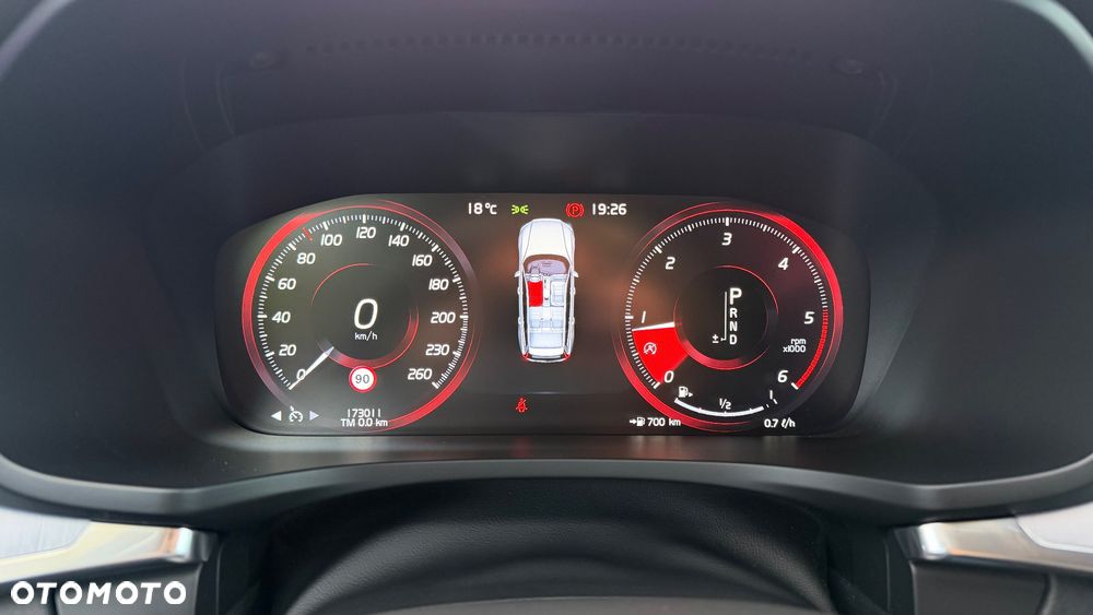 Volvo V60 D4 AWD Momentum Pro - 27