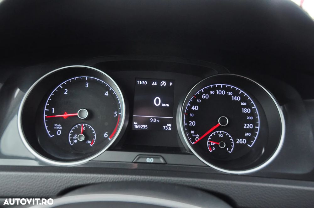 Volkswagen Golf 2.0 BlueTDI DSG Comfortline - 20