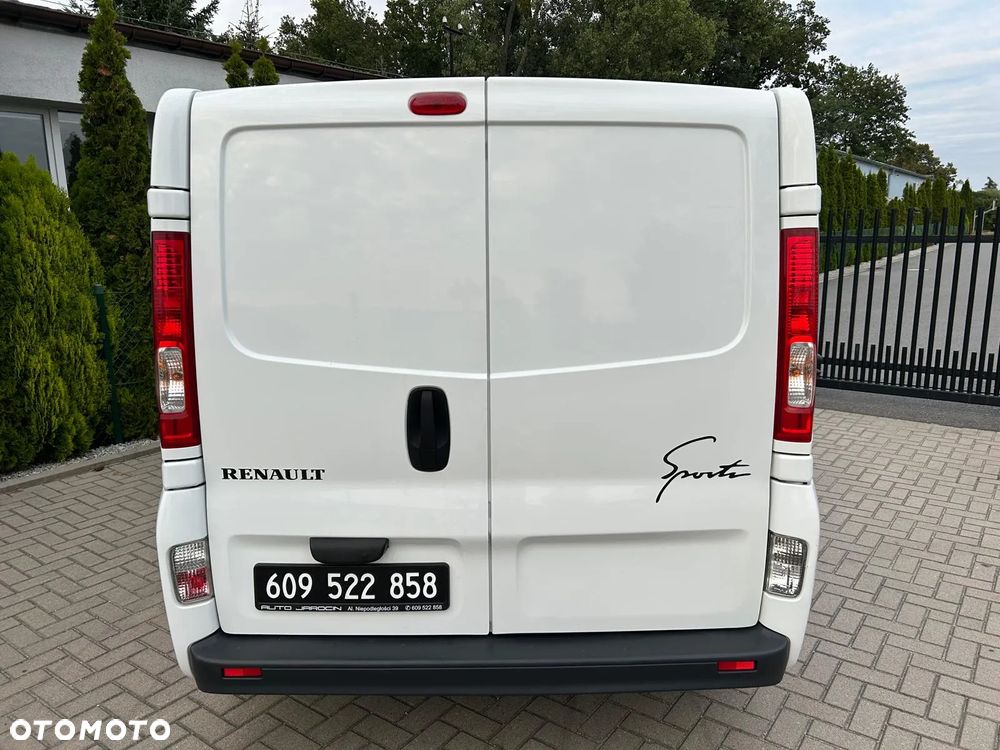 Renault Trafic 2.5 dCi FAP 150 L2H1 Komfort - 12