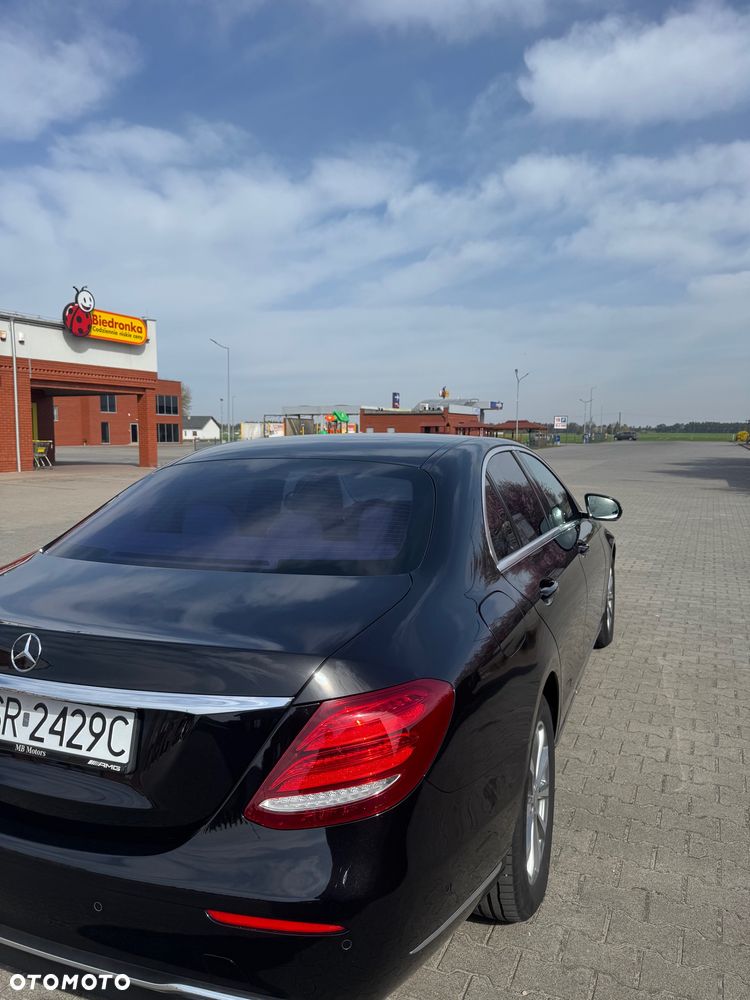 Mercedes-Benz Klasa E 220 d Business Edition 9G-TRONIC - 3