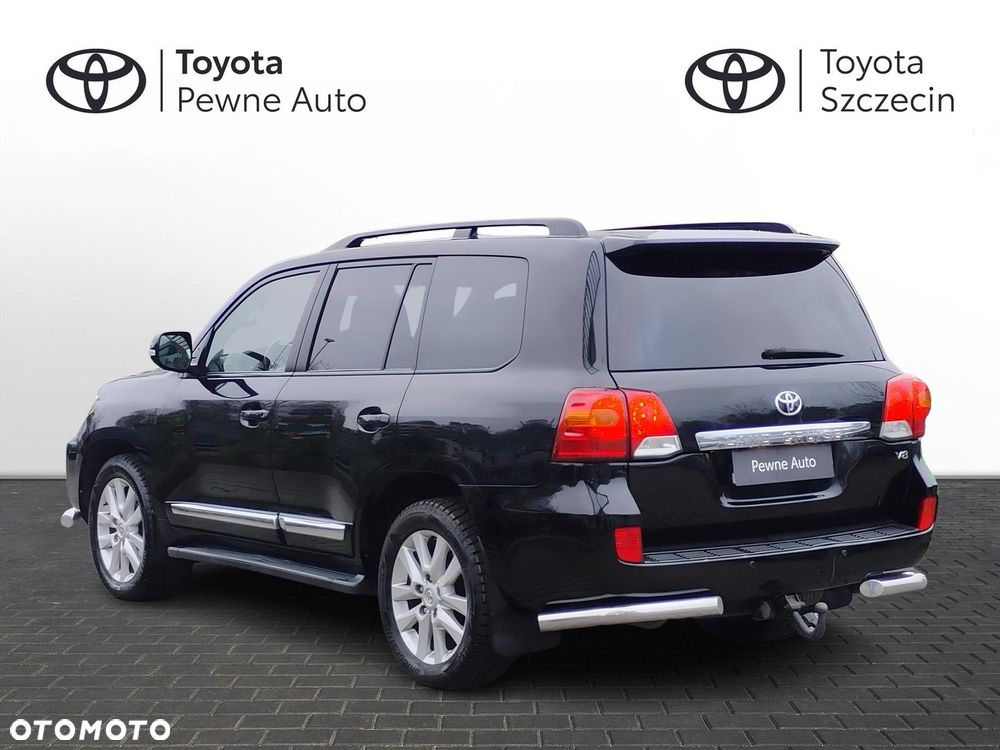 Toyota Land Cruiser - 5