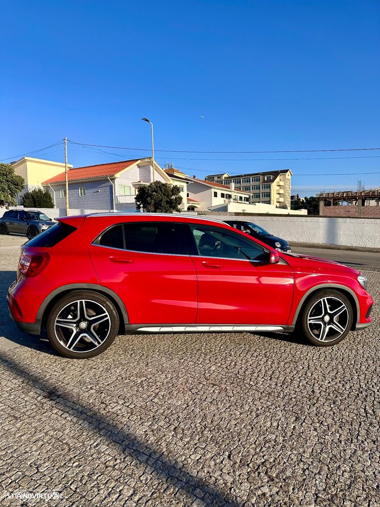 Mercedes-Benz GLA 220 d AMG Line 4-Matic - 12