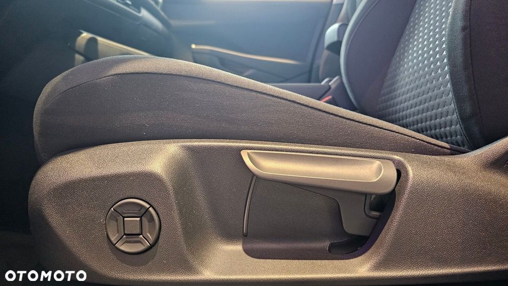 Volkswagen T-Roc - 31