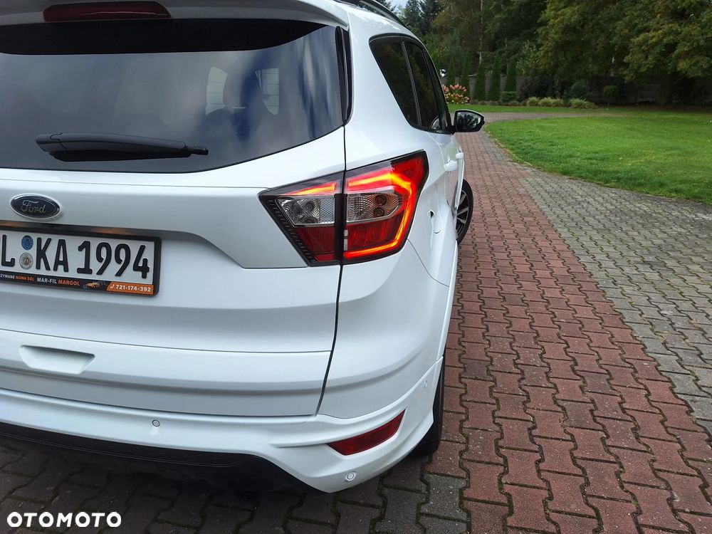 Ford Kuga 1.5 EcoBoost 2x4 ST-Line - 31