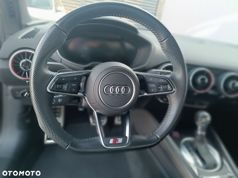 Audi TT S Coupé - 21