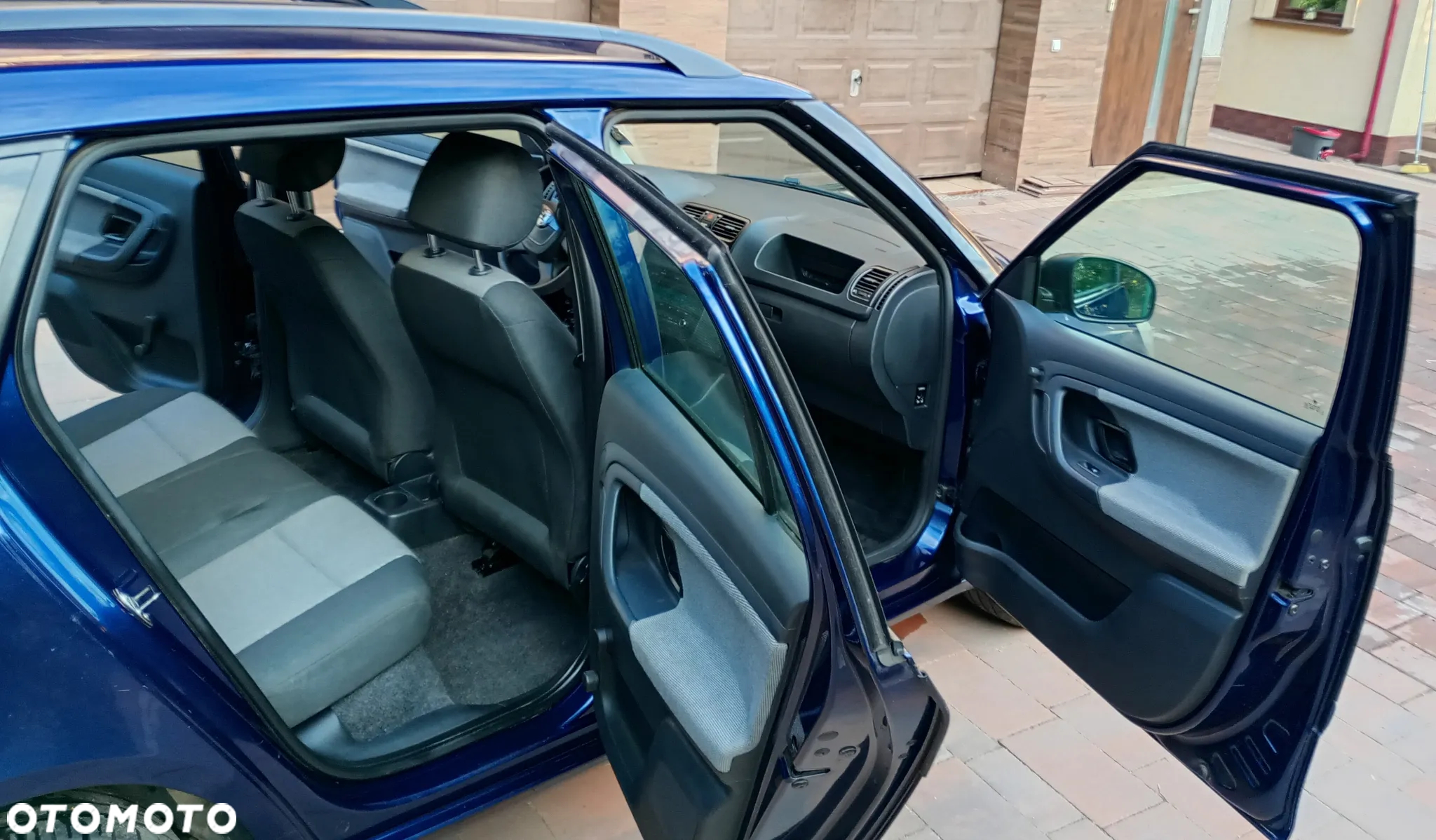 Skoda Fabia 1.2 TSI Active - 4