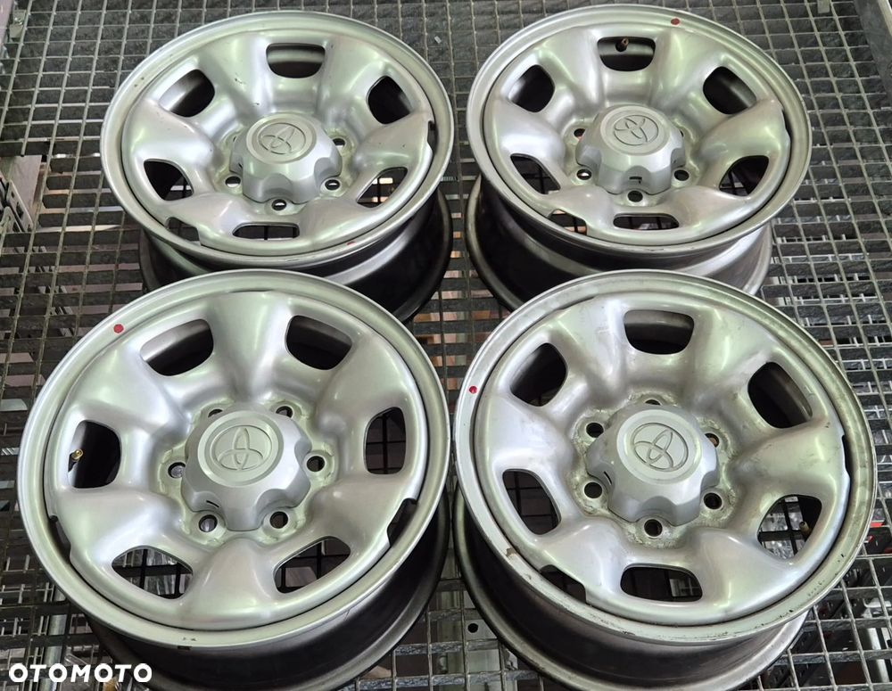 felgi stalowe R 15 6x139,7 Toyota Hilux   Land Cruiser - 1