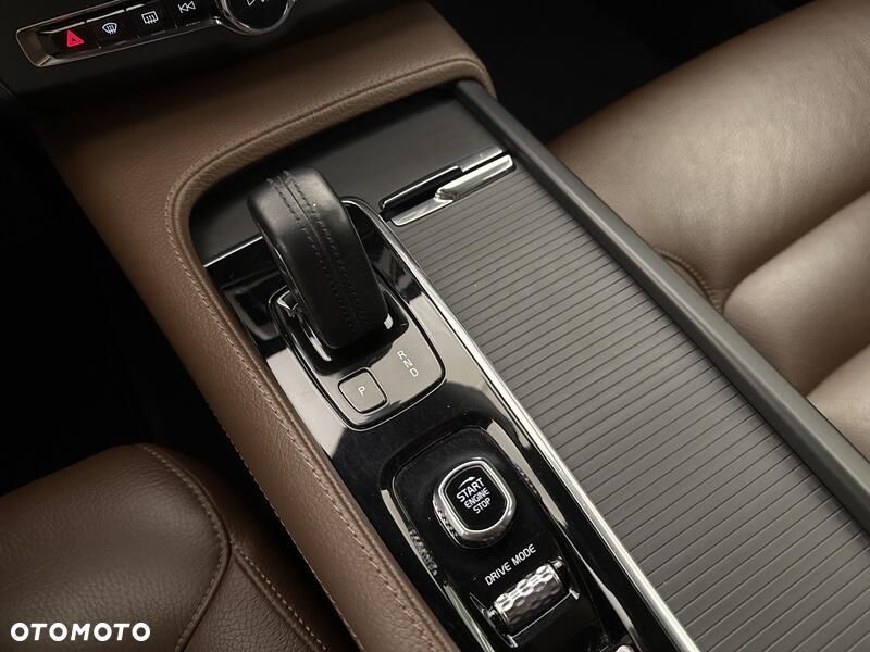Volvo V90 B5 D AWD Momentum Pro - 18