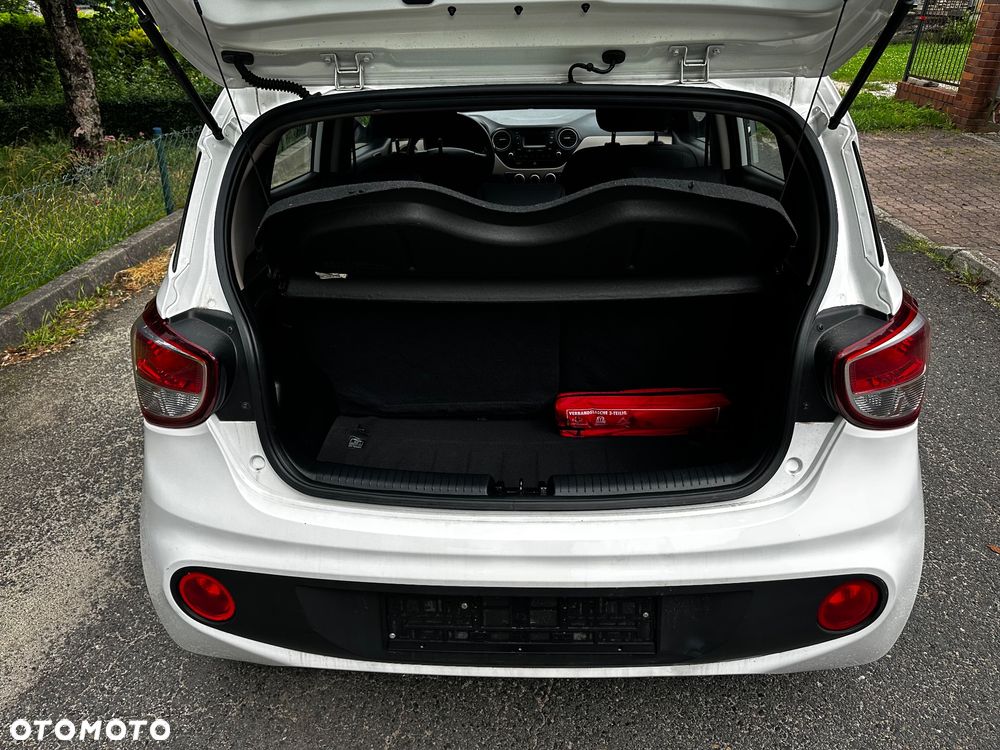 Hyundai i10 - 10