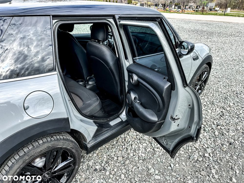 MINI Cooper John Works Trim - 16