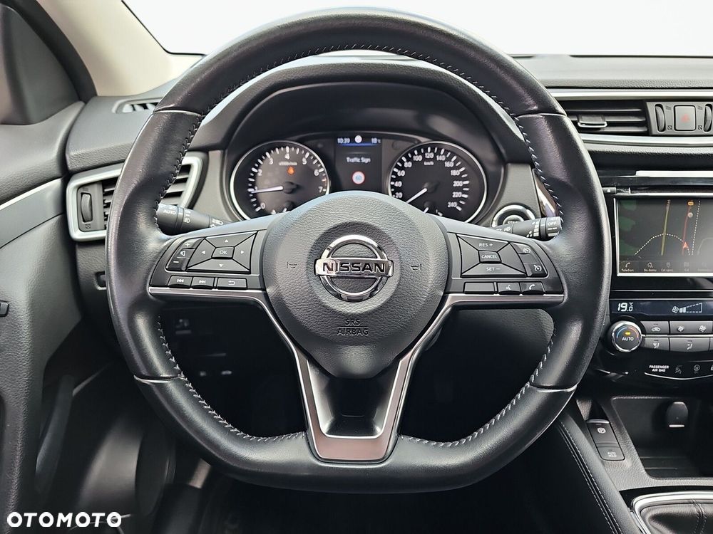 Nissan Qashqai 1.3 DIG-T N-Connecta - 15
