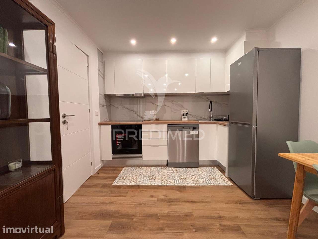 Moradia T1 remodelada no centro da cidade - Grande imagem: 2/19