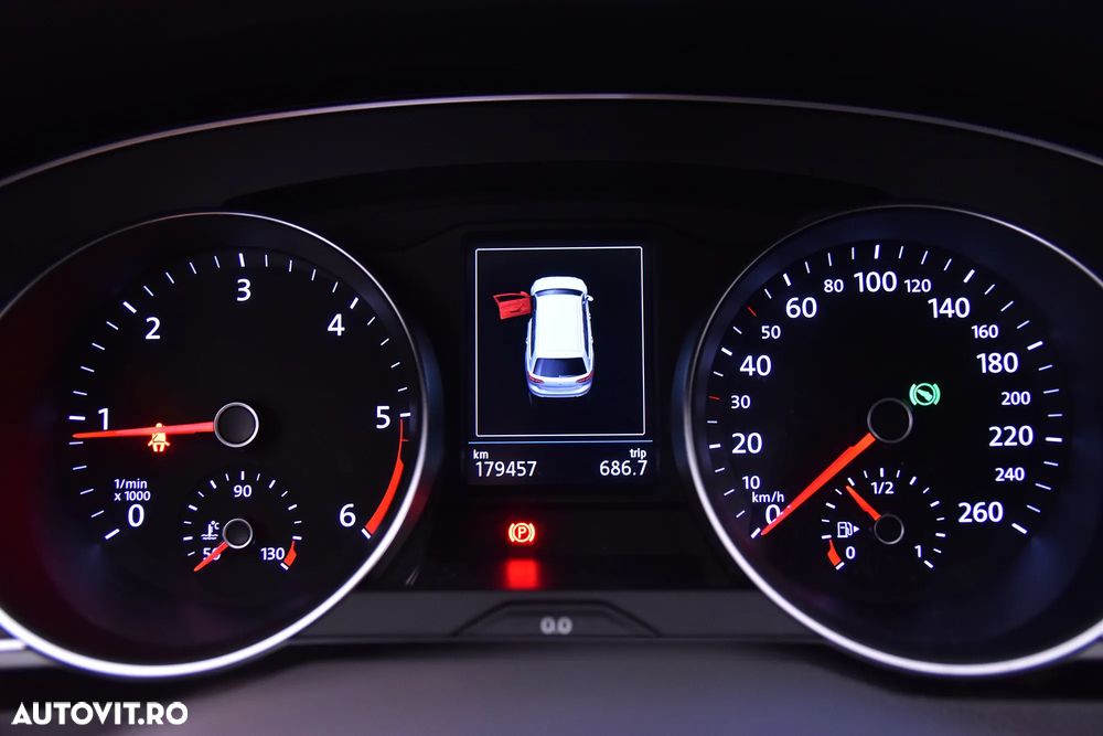 Volkswagen Passat - 10