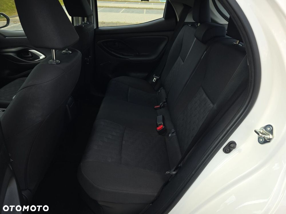 Toyota Yaris Hybrid 1.5 Active - 13