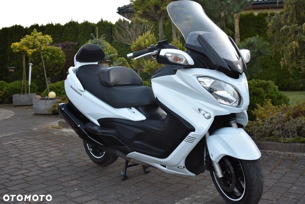 Suzuki Burgman - 3