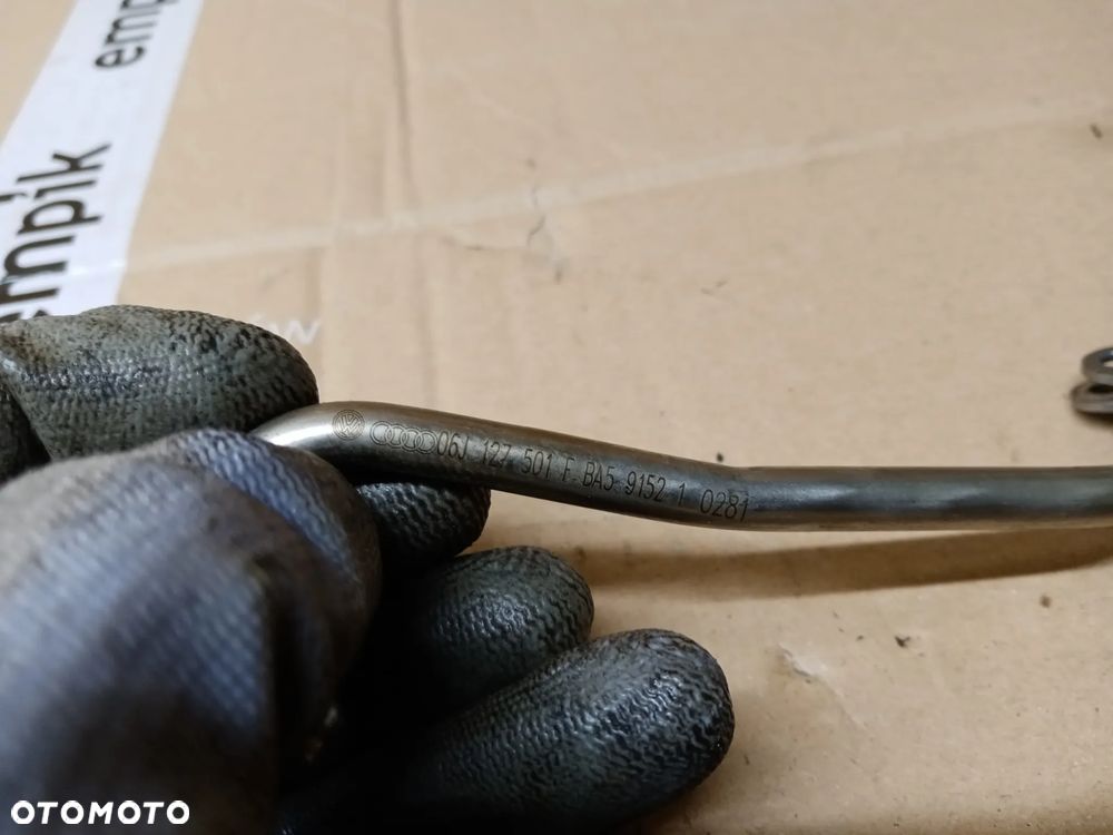 Przewód rurka smarująca dopływu oleju olejowa turbiny VW Golf VI 6 1.2 TSI 03F145140E - 3