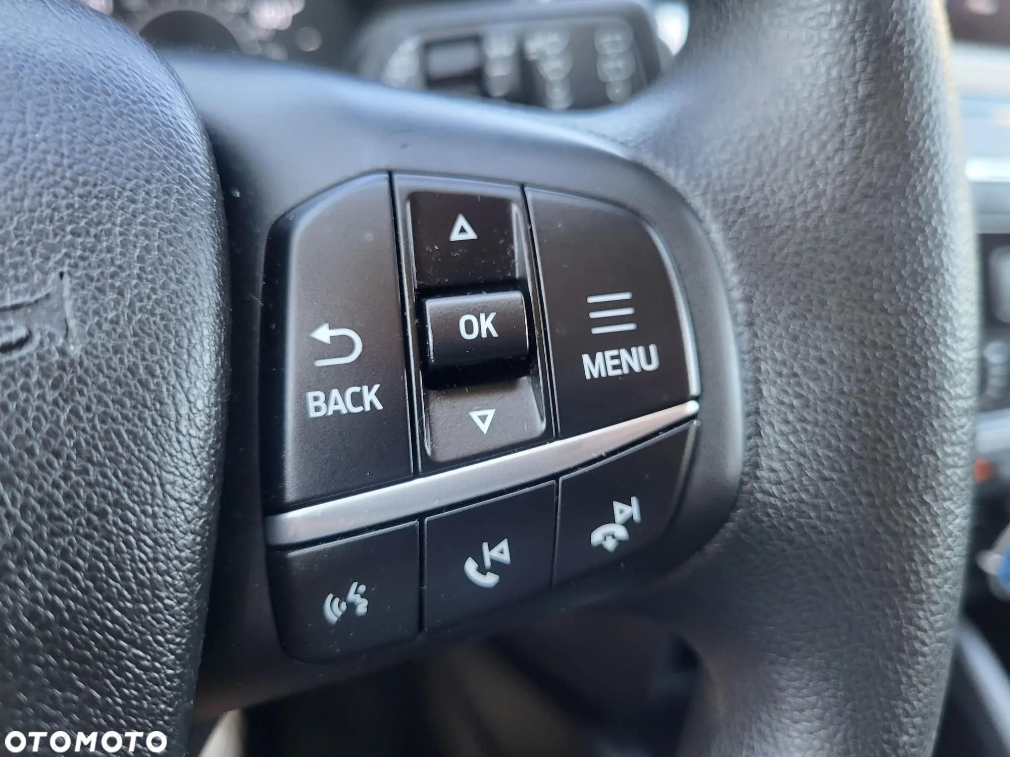 Ford Kuga - 23