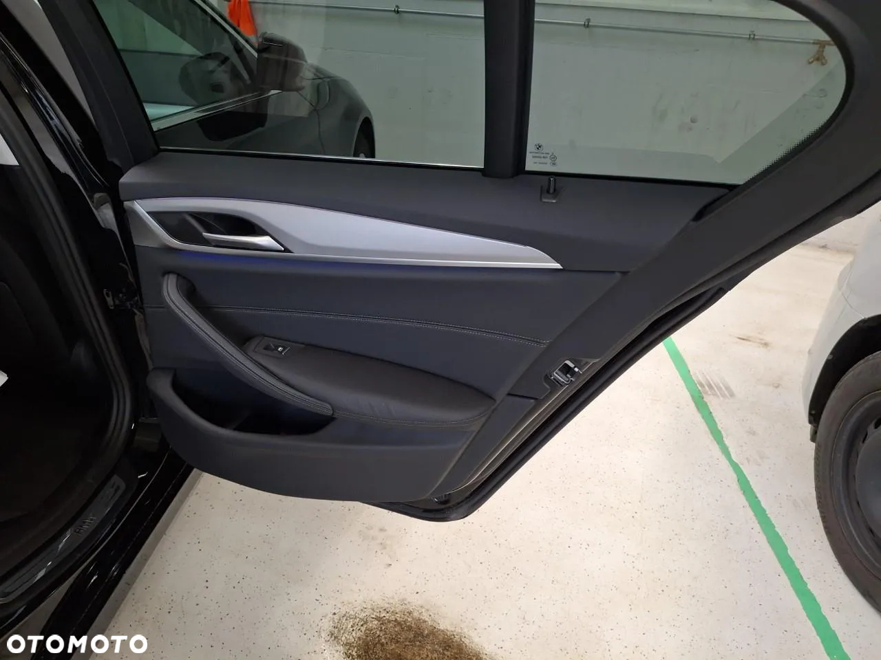 BMW Seria 5 520d xDrive - 8