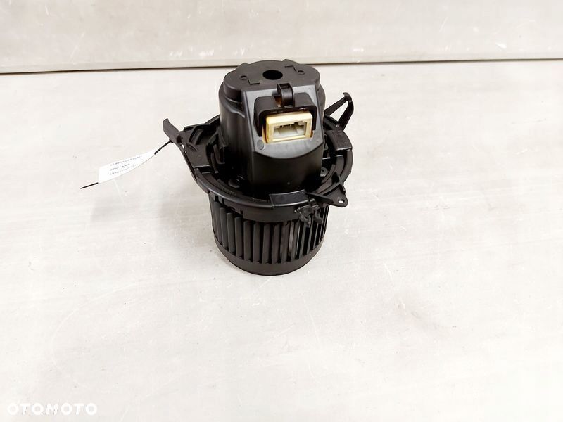 renault captur 1 i dmuchawa wentylator nawiewu nagrzewnicy 5r5833500 - 1