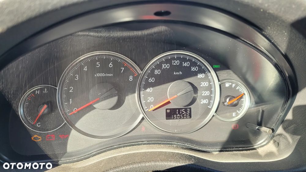 Subaru Legacy - 8