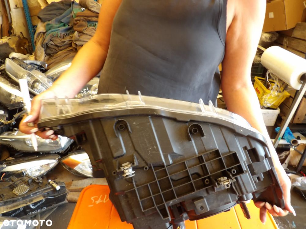 BMW - F30 - LIFT - H7 - LEWA LAMPA PRZEDNIA - UK - 7365597 - 5