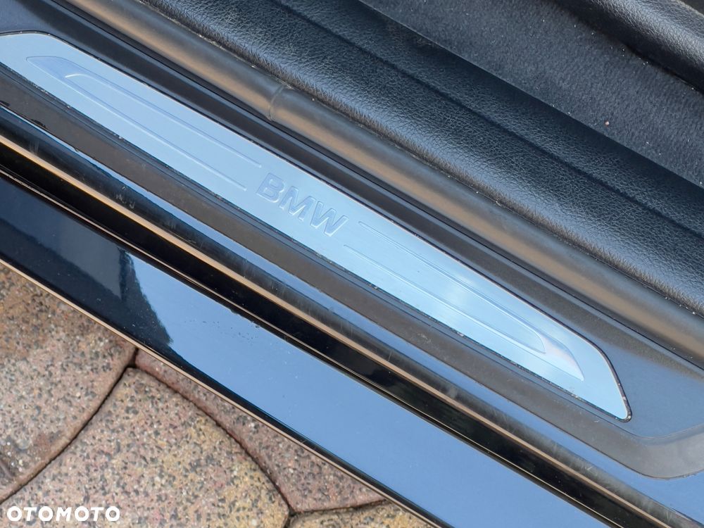 BMW Seria 3 318d Sport Line - 19