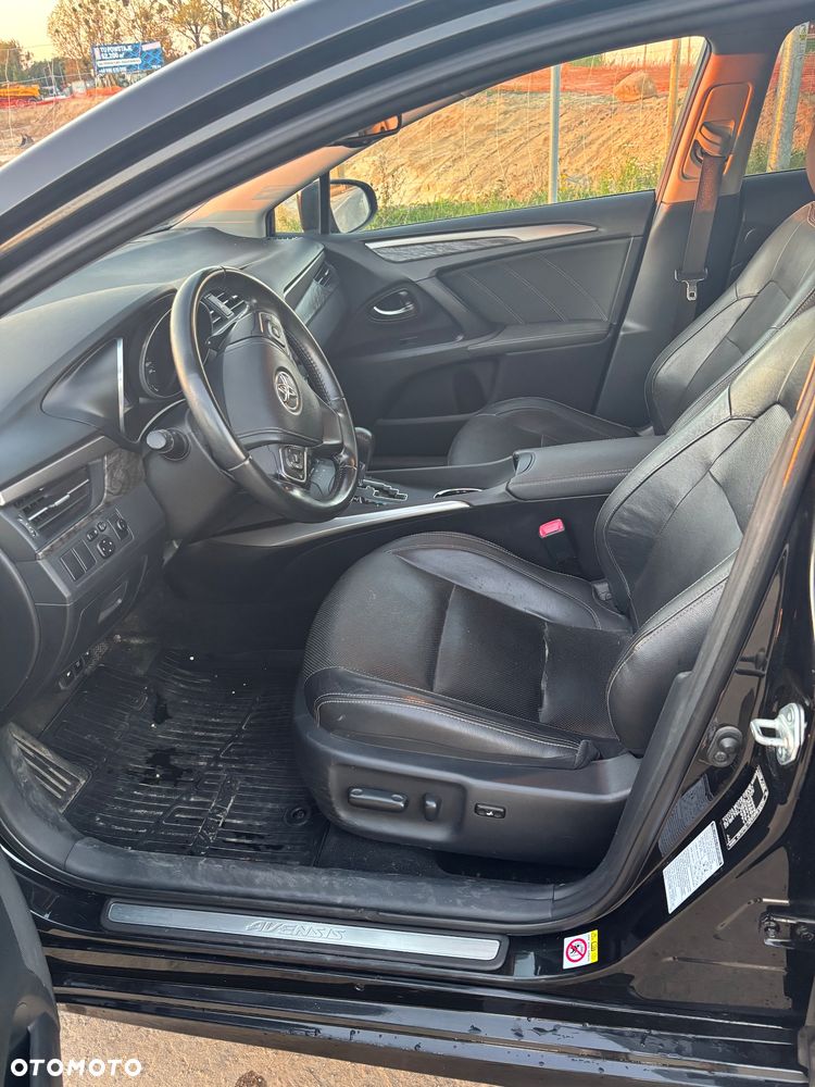 Toyota Avensis - 13