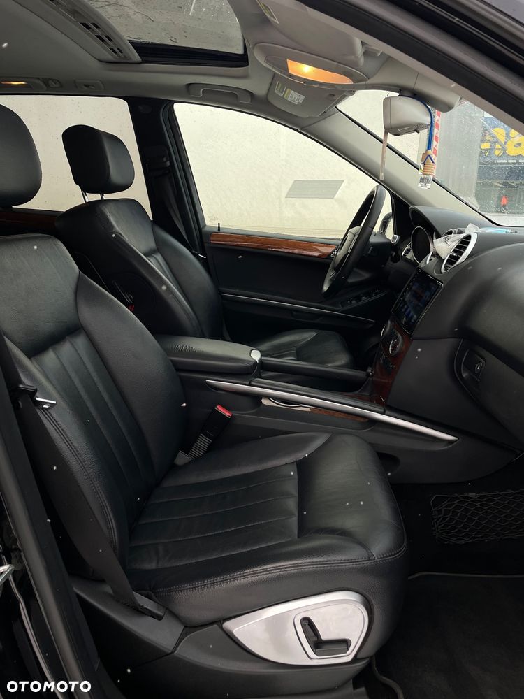 Mercedes-Benz ML - 17