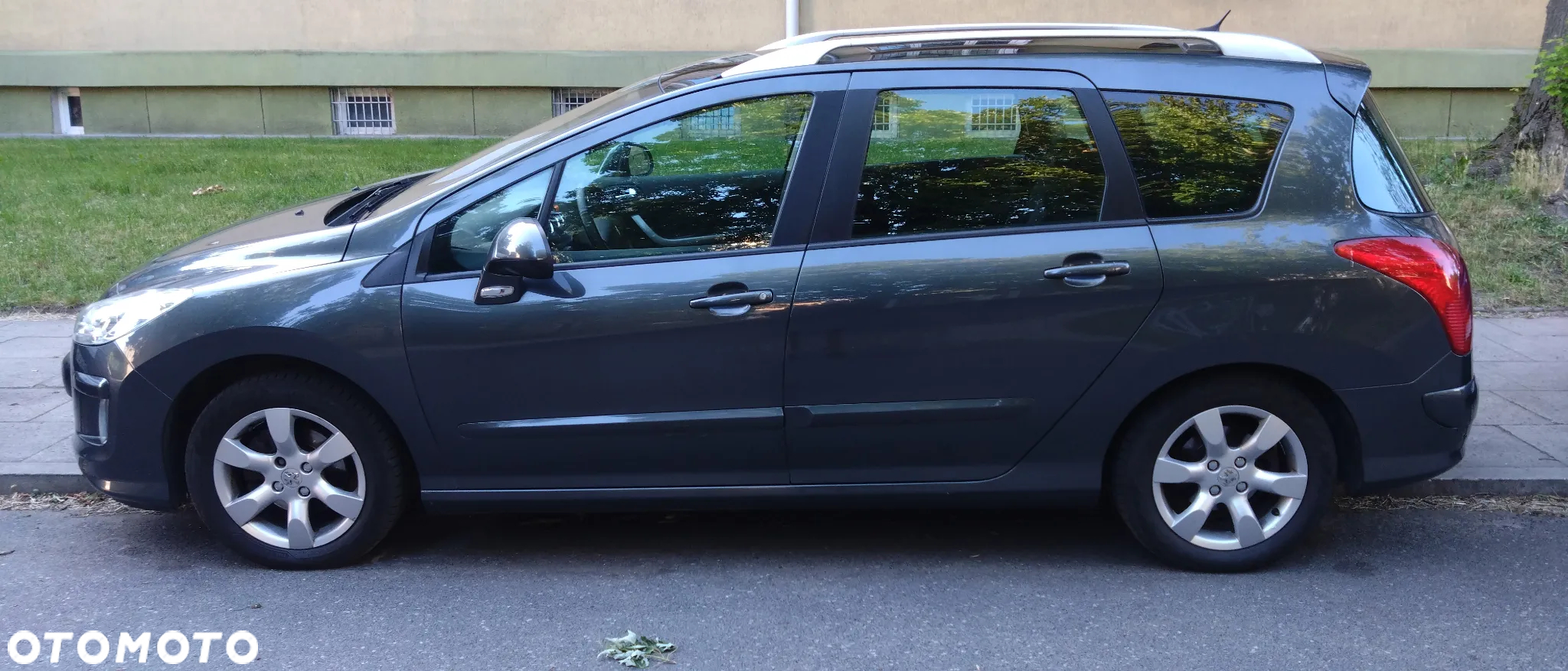 Peugeot 308 1.6 Premium Plus - 4