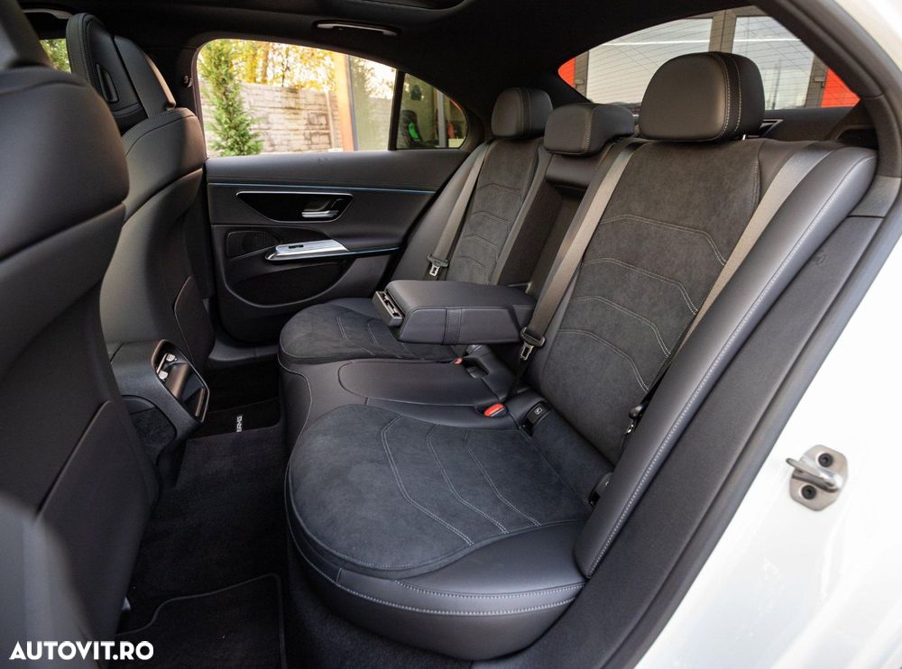 Mercedes-Benz E - 11