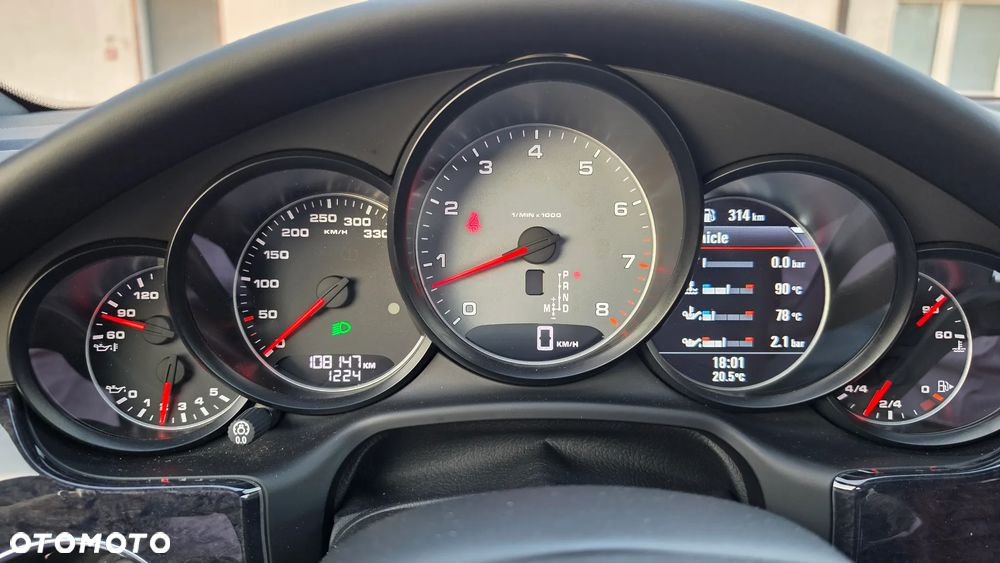 Porsche Panamera - 10