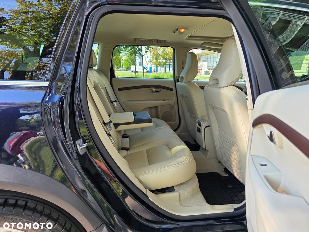 Volvo XC 70 D4 AWD Summum - 32
