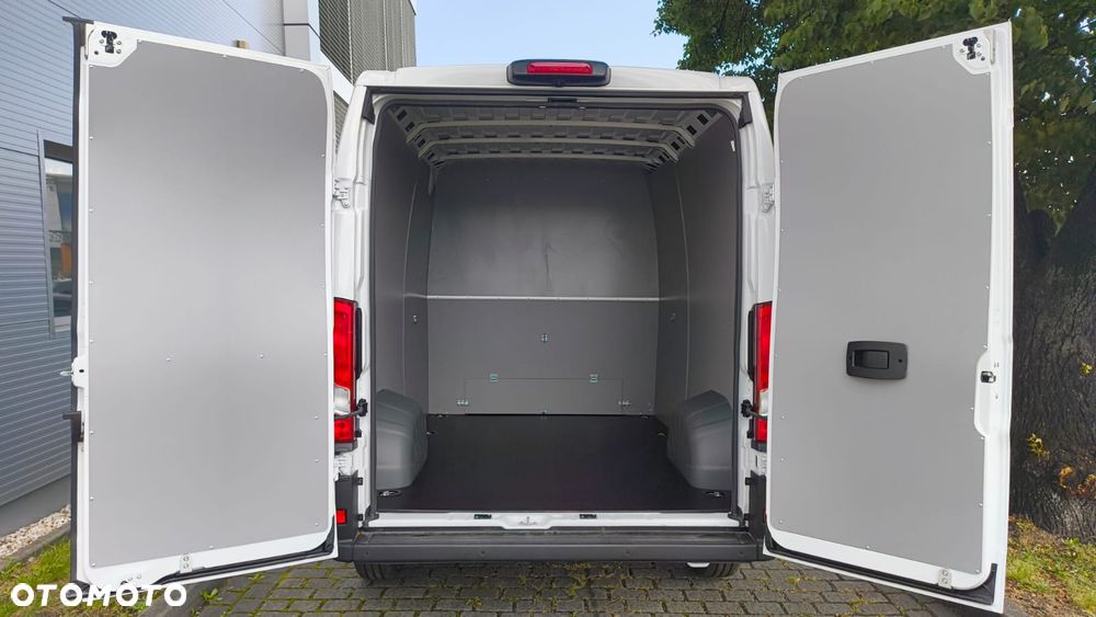 Toyota Proace MAX - 2