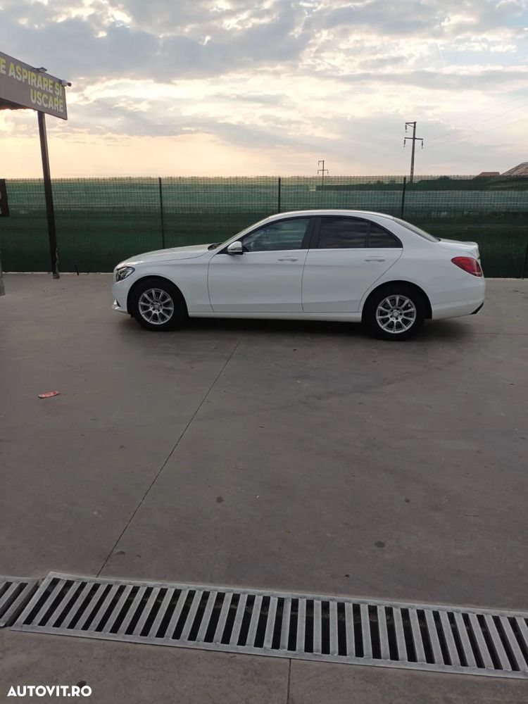 Mercedes-Benz C - 3
